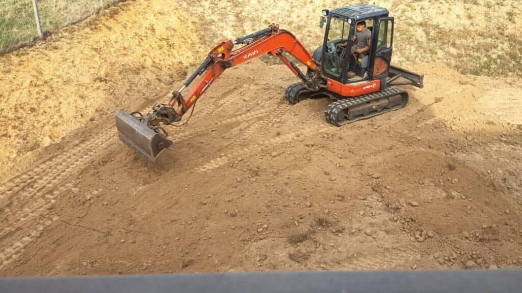 Les-paysages-normands - Comment choisir une entreprise de terrassement fiable pour préparer votre terrain durablement et sans surcoût en 2025 ? - Featured Image 1